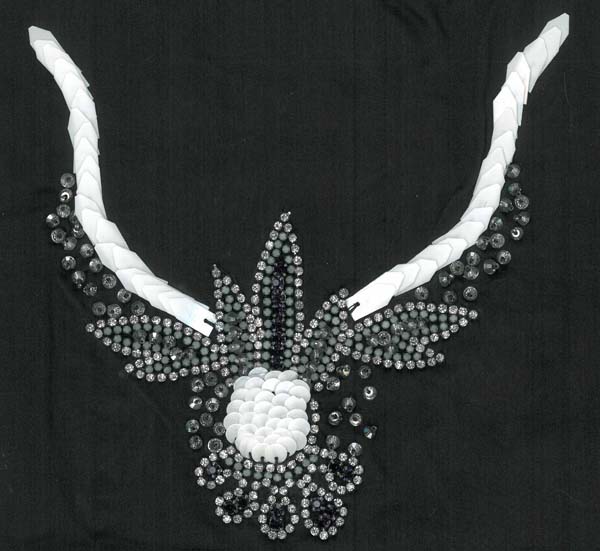 INDIAN CRYSTAL BEADED MOTIF (SOLD SINGULARLY) - BLACK